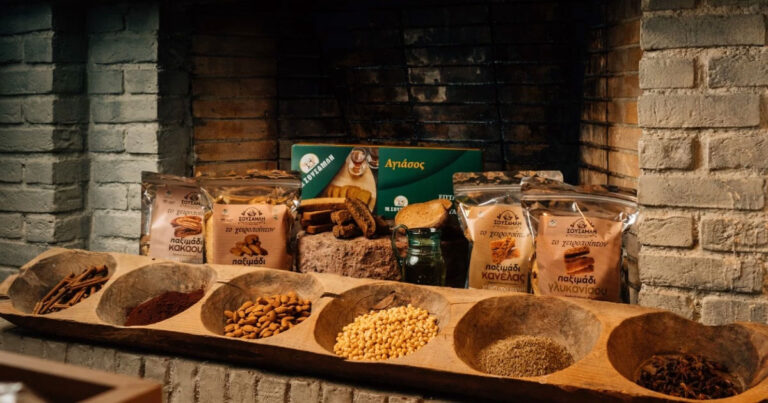 Με παράδοση ετών στο ψωμί και στα παξιμάδια